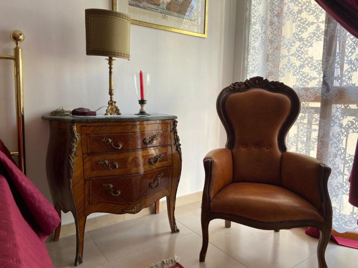 B&B Larazzo เลชเช ภายนอก รูปภาพ
